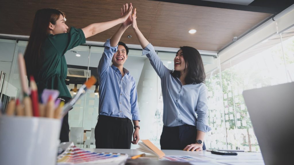 How to Combine Organic and paid marketing for maximum impact.