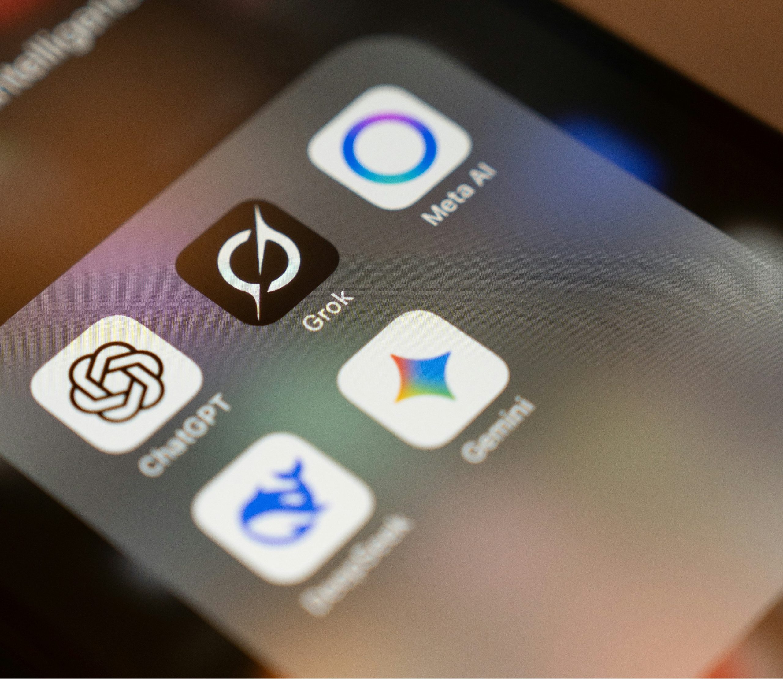 10 essential AI-powered tools to dominate digital marketing in 2026.