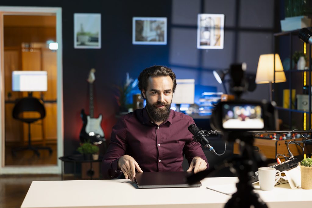 The 5 types of content that perform best on linkedIn in 2025.
